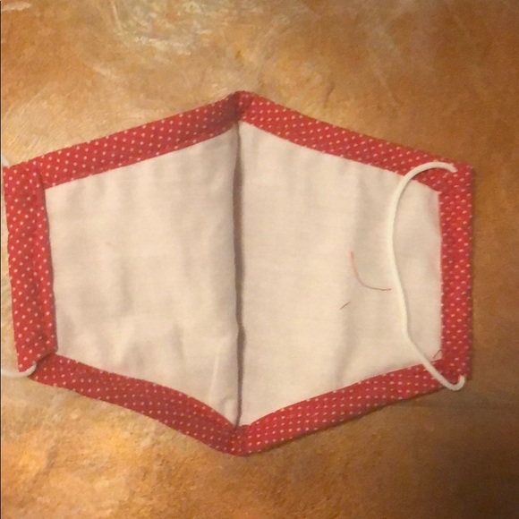 Face mask - Picture 2 of 4